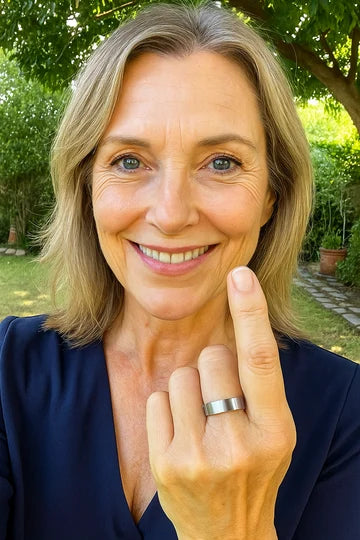 Femme avec la bague